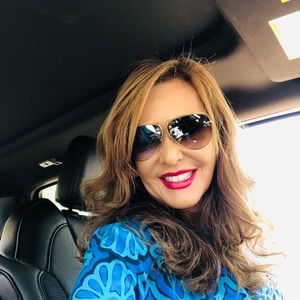 Meet your Posher, Teresa